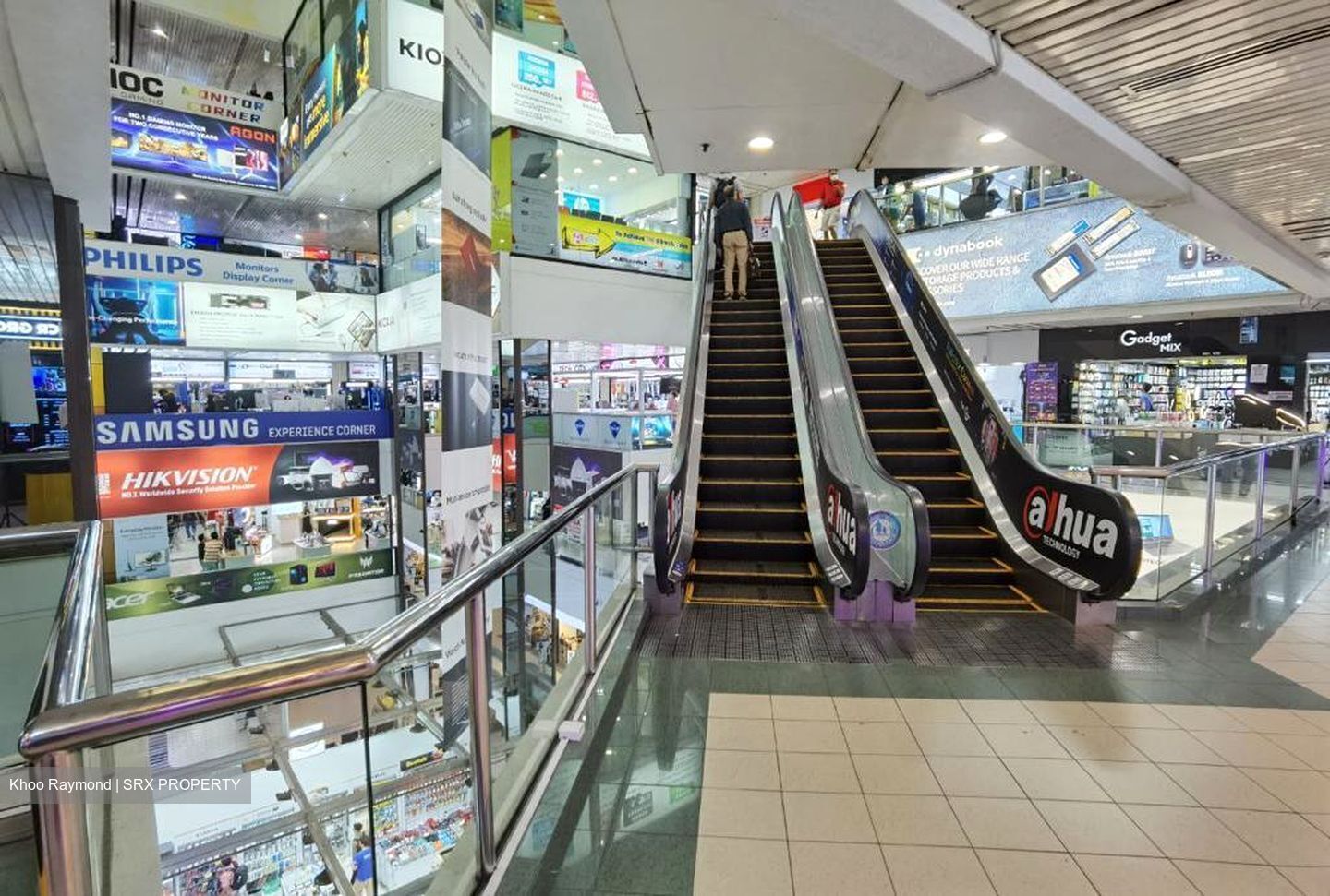 Sim Lim Square (D7), Shop House #361853071